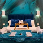 3 Suites, Freestanding Tub, Xl Luxury * Roma