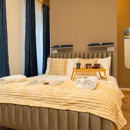 Apartment 3 Suites, Freestanding Tub, Xl Luxury
